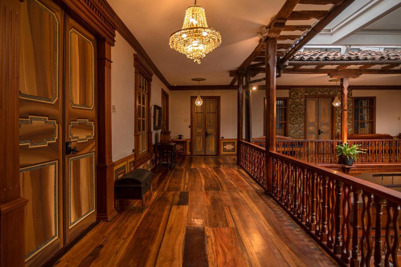 Casa Bolivar Hotel Museo Loja Esterno foto